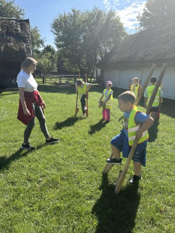 a3956c2c-e6ad-4549-9a44-9fd3d238b72b