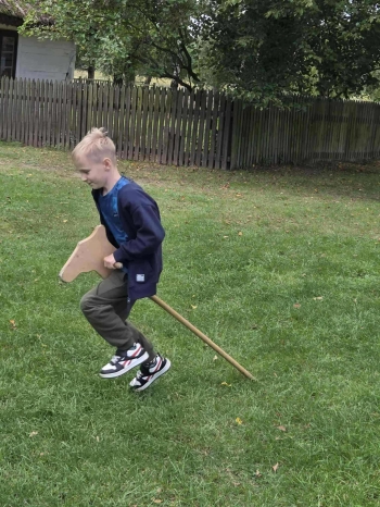 c74d52fe-0749-4f0c-9962-91603ed91962