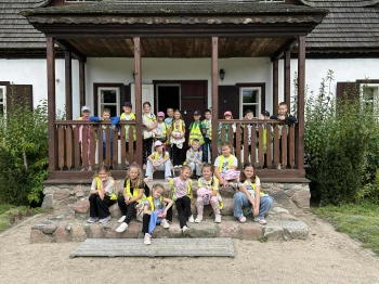 fd937184-b71f-4df6-b3e6-c64c94414a9d