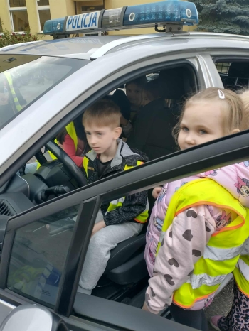 6ab255f3-03e8-41b2-90a6-d617138b2a6d