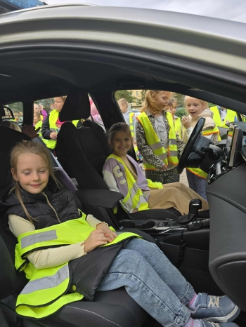 cc60e18a-0d85-4d33-9ccb-ab0f81721e77