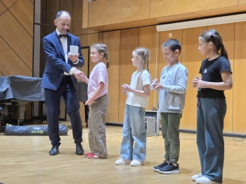 effc74c9-c13e-43c7-9591-e4eb95ceed95