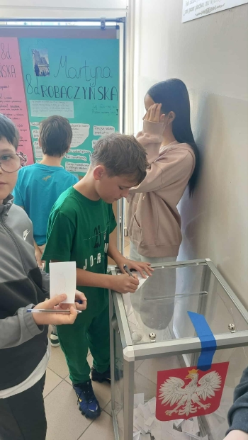 3c31a870-cdca-4e0c-bc51-2ad108c55ed8