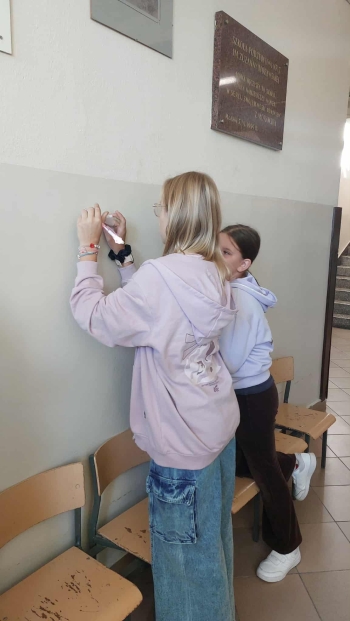 77e83f2a-bde0-40f1-8352-6a85bdac8051