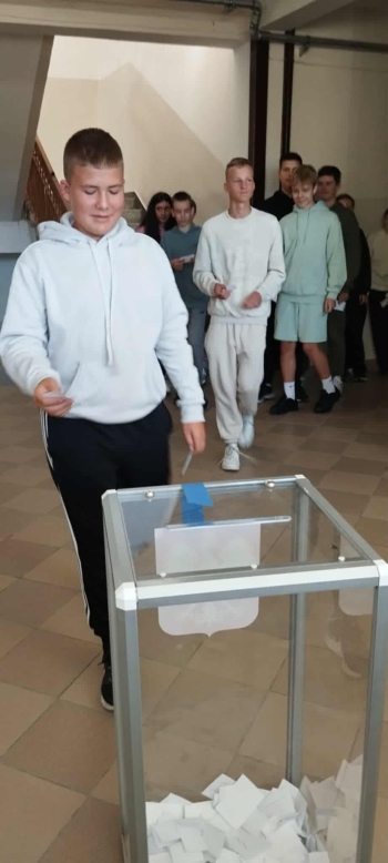 484c3009-a5fb-41f6-bfce-bd7a1f6e2ddf