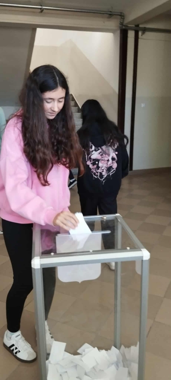 548a1196-529a-4664-82a8-aaedff73a7e6