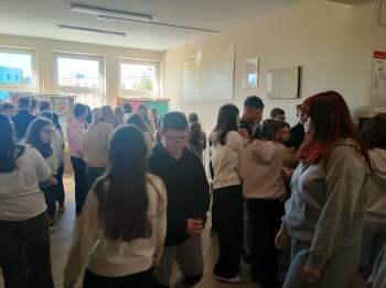 dcc9795e-2e63-4cab-8d15-9db9f45280d1