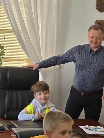 6d5d00ec-a30d-4361-8963-2d8960c44c07