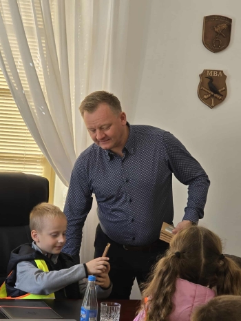 bfe75f4f-054b-4f8d-bc78-dec737ef6e11