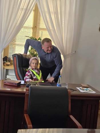 fe4453b9-18a2-4897-a813-a514a7558b67