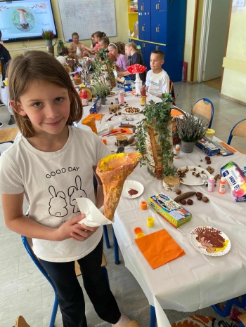 f6a2c11f-f563-4260-b453-bbf970a29b24