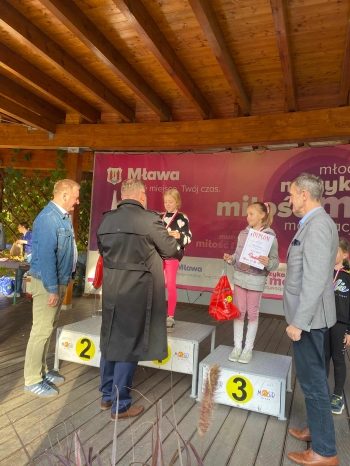 33c6c635-2729-4550-8f94-bea199d0f71e