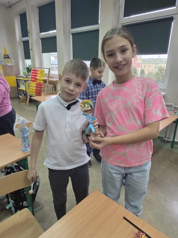 a5f83527-7e90-45a1-b012-d6329322fab7