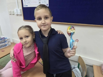 aa91f604-2bce-4efc-bfd7-9e7f430f443c