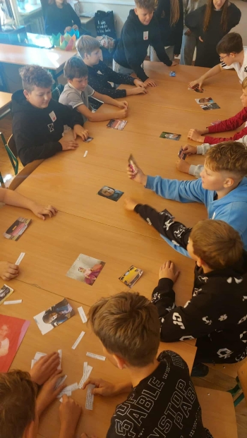 76712eac-f318-4d37-942e-b59cf77a31c1