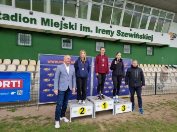 696083fb-27ac-45dc-9c7d-7dfec0c6df80