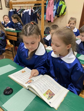 e687af28-6b4c-471b-a12f-220ce5420175