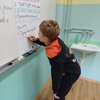 75fa1665-b02f-464a-b674-235f915a4b4e