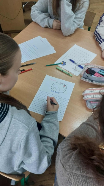 0d9c3c01-133e-4a3a-9d84-0c7db2126510