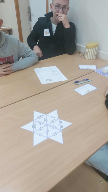 7ac7c129-c626-4577-a79a-bd02992896d8