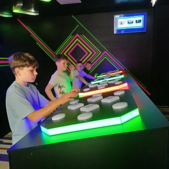 17adad2e-faca-40bd-9d35-3083e47d11bc