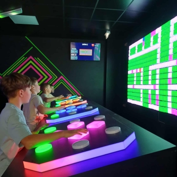 32ec0e8a-465b-413d-8a6d-43326d779833