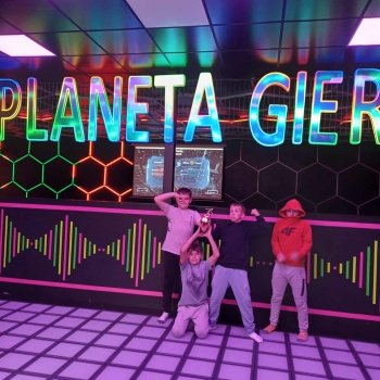 e63d8dec-b166-46ed-9c47-7701123bd4a6