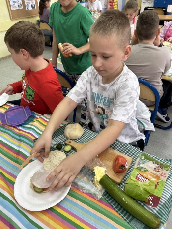 1d6eb522-29f7-4566-aa16-ddef2a96037e