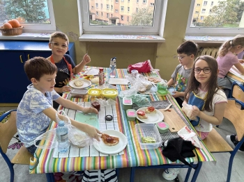 3aeeaee7-0089-4742-ab64-e1b617e37594