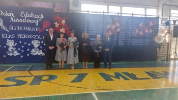 8d9dd765-af53-499d-a12e-70cd02f2dc76