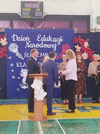 9528b2cf-7f30-49d2-8d28-45c03e42e28d