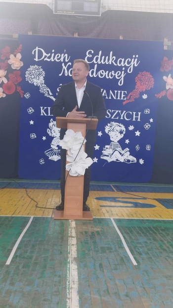 f37d8199-f200-4999-95a0-2afe4061b923