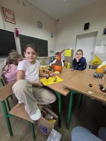 b2609727-0dce-4697-8b2a-252992a2ffb8