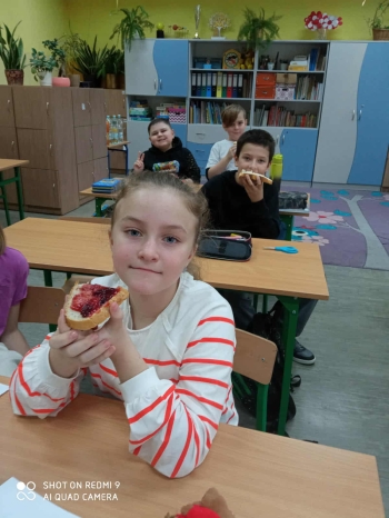 02f4cf25-d2c0-42ec-a7b2-f8e638915451