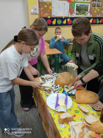 c16078d0-111b-43bf-8bd7-14abdb4ea87d