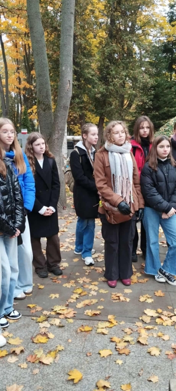 6ef308f6-b899-481f-8195-8b61dc7b420b