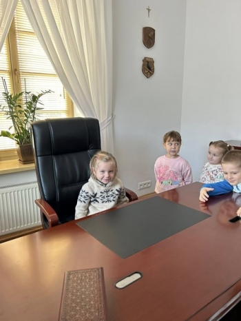 571005348_1583435643022936_151483577202932132_n