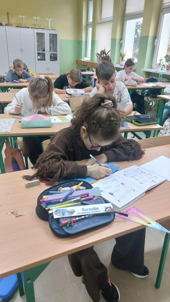 b526eb59-4671-425d-a073-7a2916c8ad6e