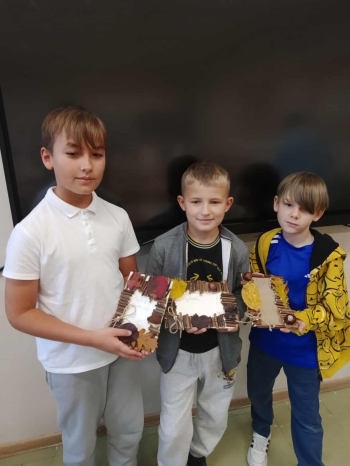 1cad184b-fcfa-4d4d-b0b2-52a7650e9f6a