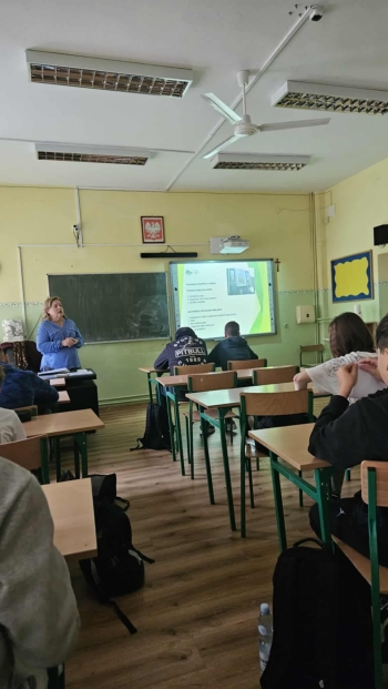 a8b2f424-ccc3-423e-bdcd-4aa86ac6d36c