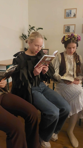 3be42e71-2aa0-44f2-8a65-002781d5442f