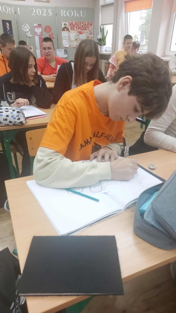 ee33a6a6-18fa-4e79-9df4-bfe4d8b5b722