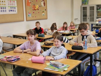 b3845083-fb6d-4b22-b67c-2bd181113eb5