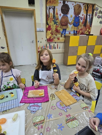 b6adca06-0914-49f2-a2da-da3b746bd4e1