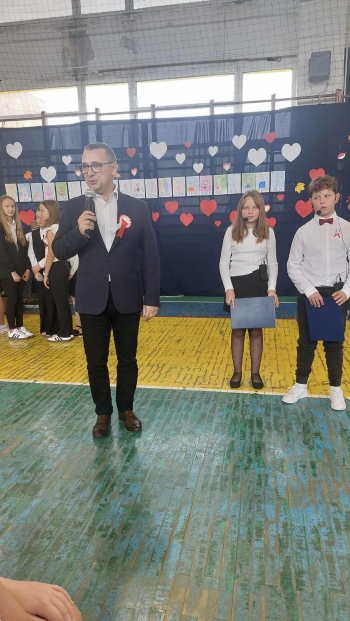 60b88eda-298f-4eda-8f1c-cbb3b82c4ebb