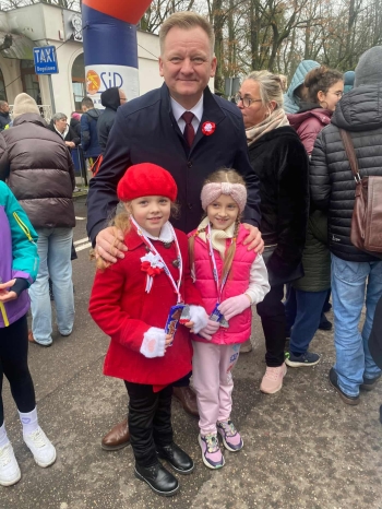 2d3380a6-7db6-4ee9-bd16-07f49a2159ff