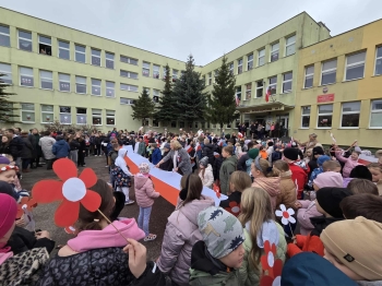 7e93972e-d0c4-4574-8c4c-cd462b437fb2