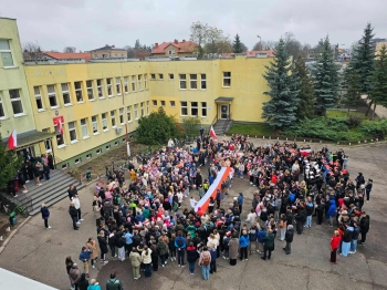 f9e7c114-dcc6-4b20-ad01-cb28263ac92f