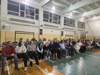 f4060aec-fe2a-49ef-ac53-a5ef377225cb