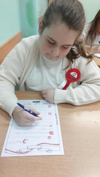 2e8eb983-8be3-4fb4-aee0-4f52a825f564